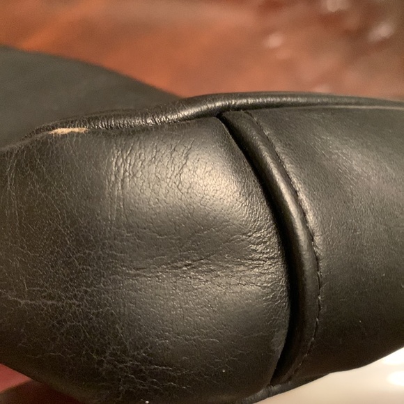 The Sak Black Pure Leather Crossbody Purse. - Picture 11 of 12